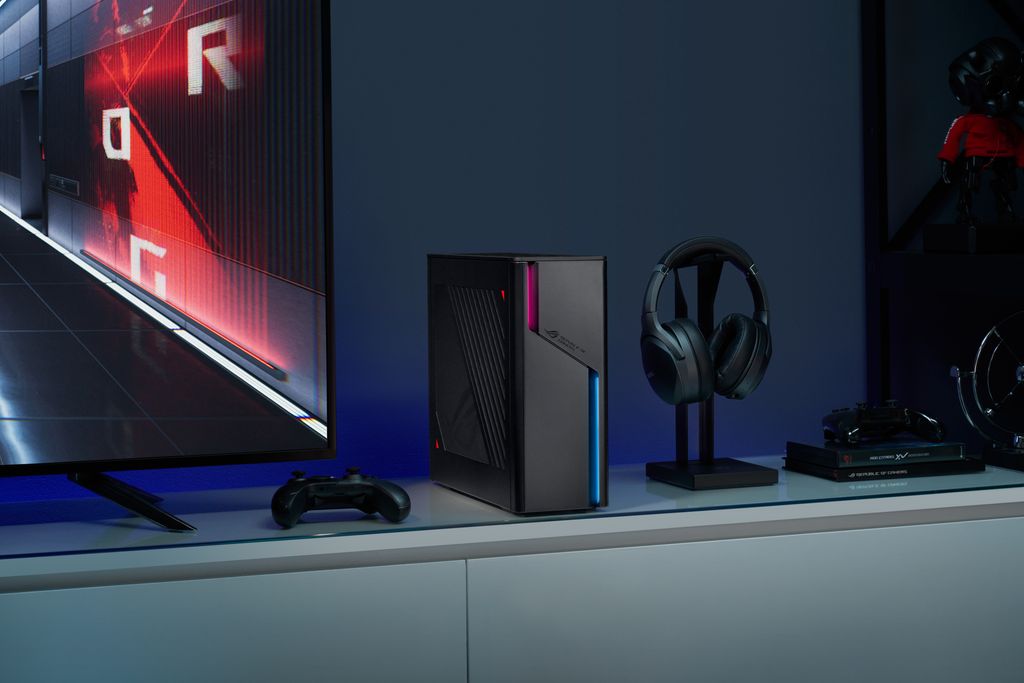 ROG G22CH desktop with Aura lighting 