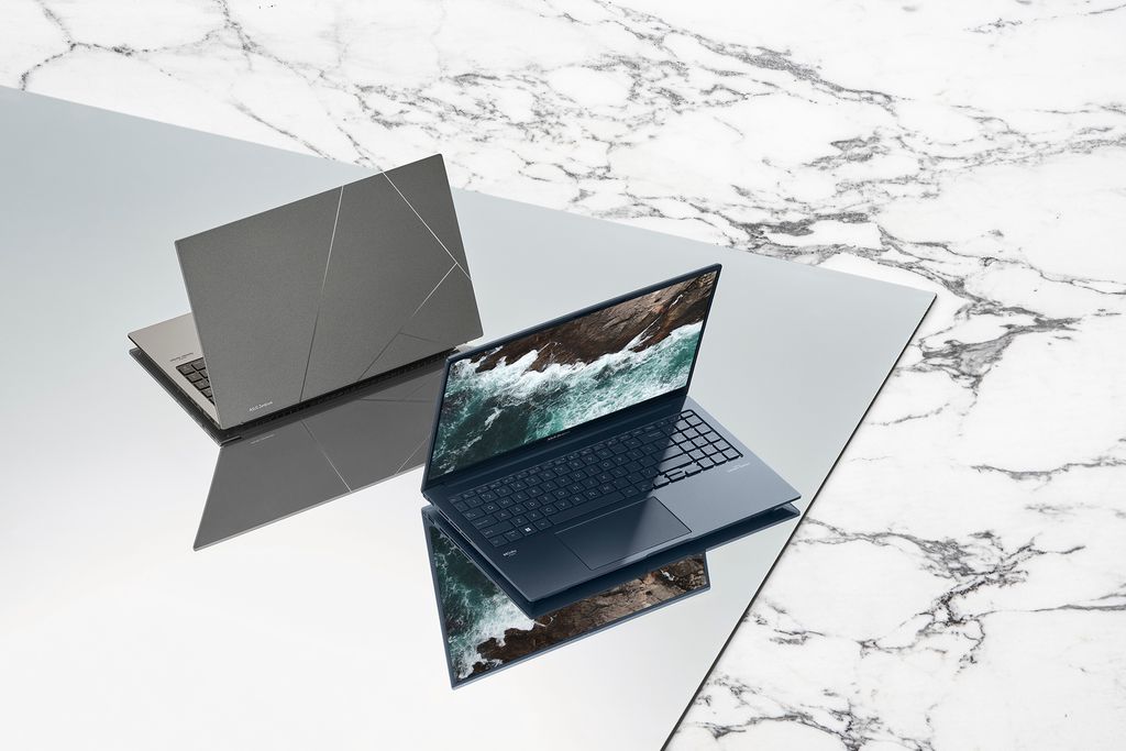  Zenbook 15 OLED 