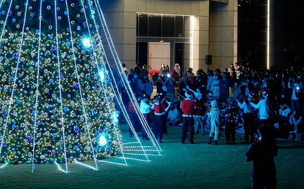 Festive Spirit Shines Bright at ASUS Tree Lighting Ceremony 