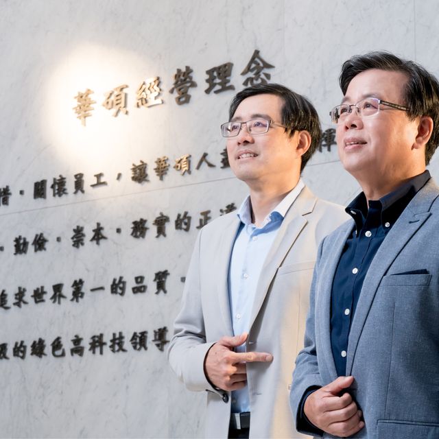 ASUS Co-CEO S.Y. Hsu & Samson Hu_5